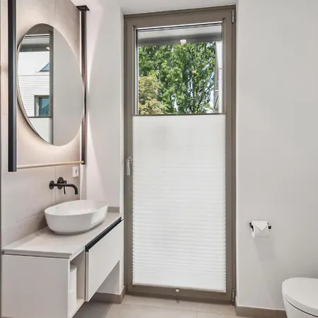 2 Bedroom Amazing In Tossens * Stick